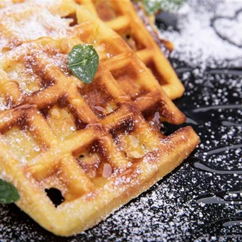 Rezept des Monats August 2024: Goldbraune Waffeln aus Maismehl